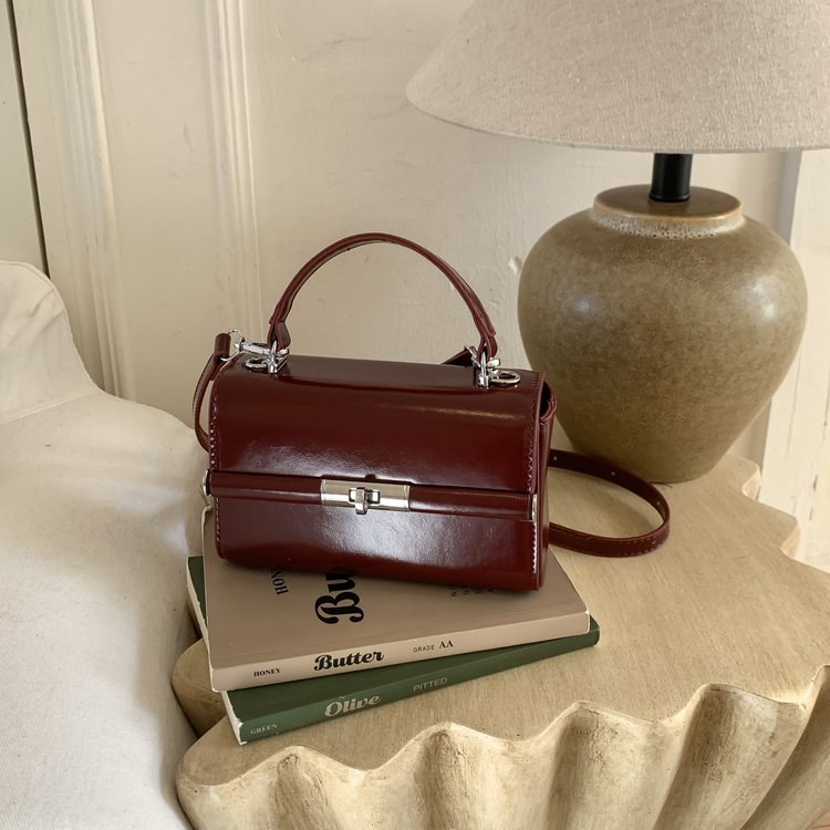 Vintage Fashion Instagram - 伸縮式スマホグリップスタンド シリコン製拡張可能なスマホポップソケット ハート型エンボス加工文字入り 韓国風グリップトック スマホデスクトップブラケット
