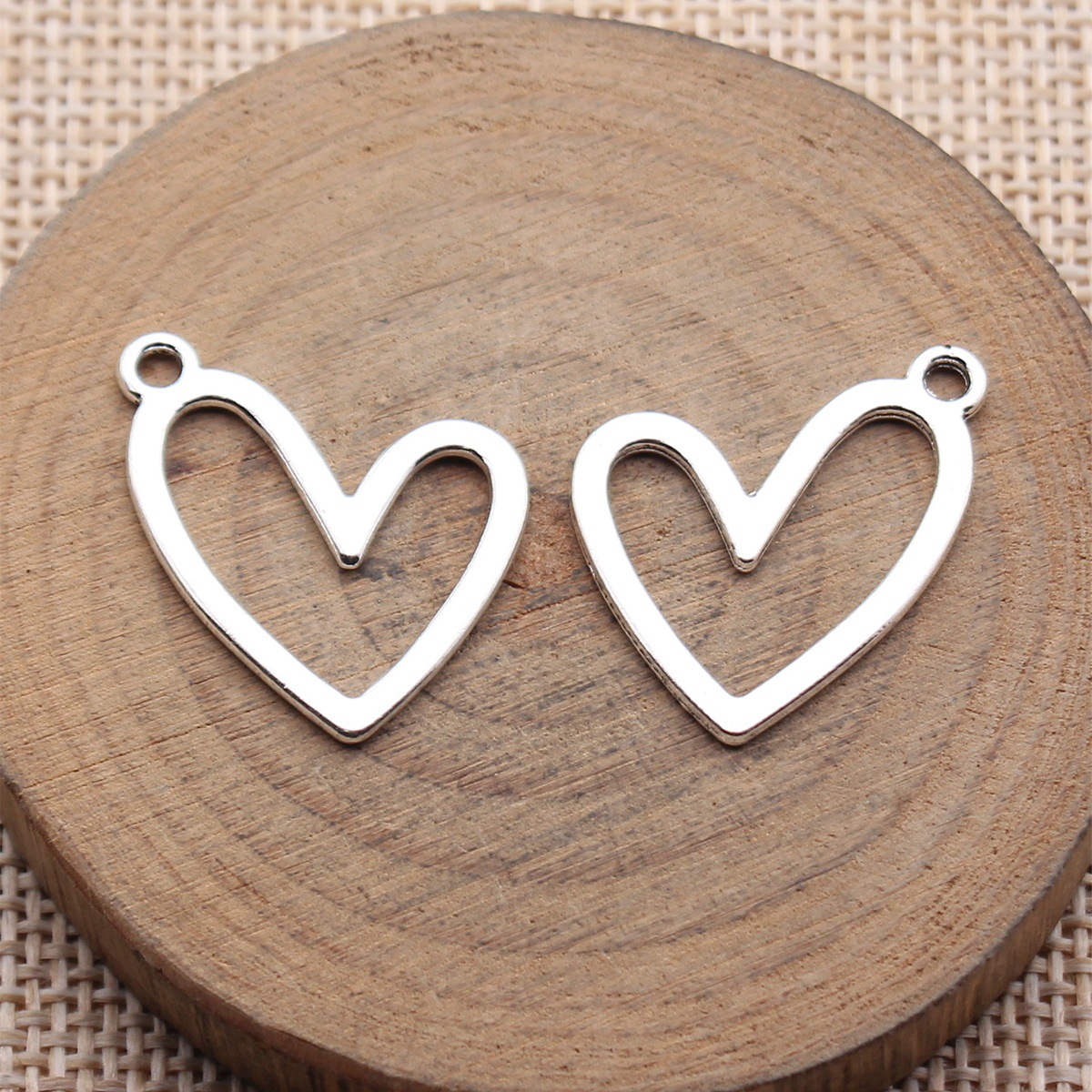 WYSIWYG 20個 22x20mm 5色 幾何学模様の透 - Vintage Fashion Theme のレビューと価格
