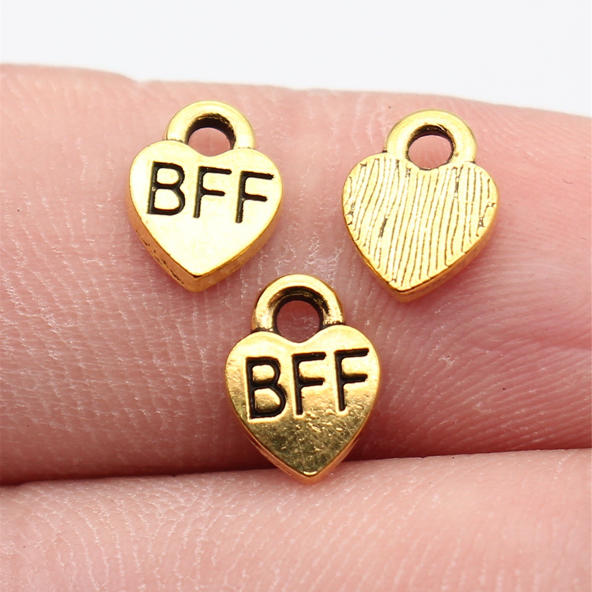 40 個 9.3x7mm アンティークゴールドカラー Bff - Vintage Fashion Theme のレビューと価格