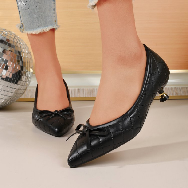 ヴィンテージ レディース ポインテッドトゥ ボウ キトゥンヒ - Vintage Old Fashion のレビューと価格
